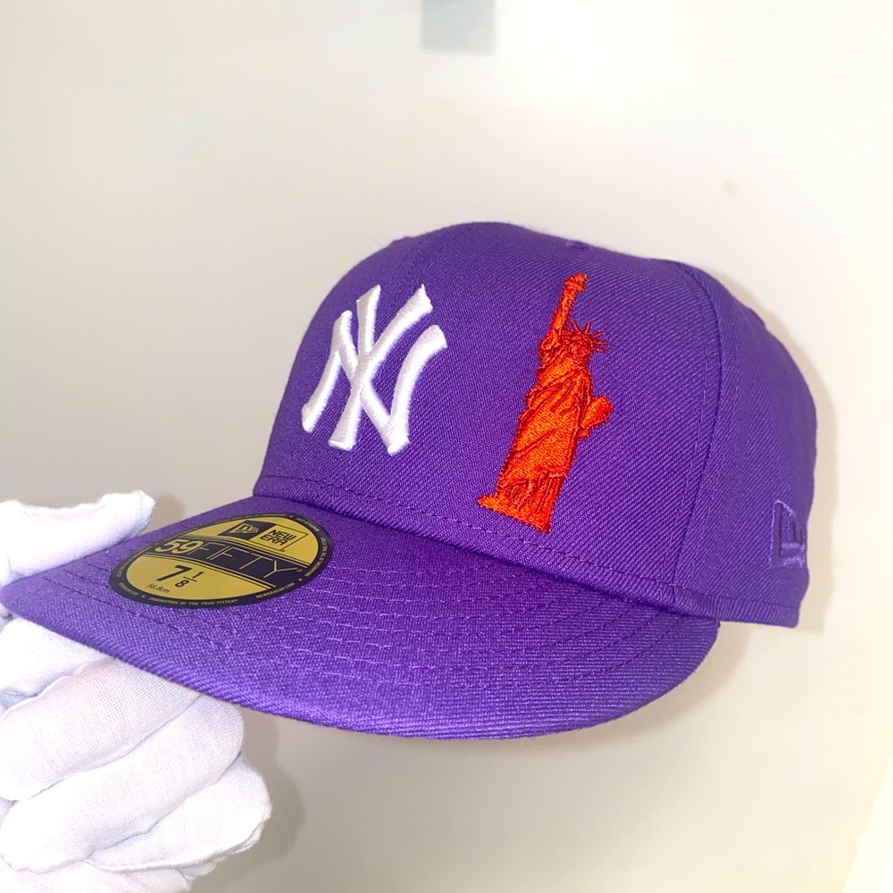 New Era New York Yankees Statue Lib Purple Orange
